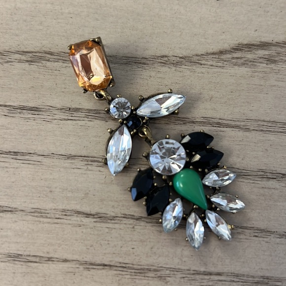 Statement earrings - Picture 3 of 3